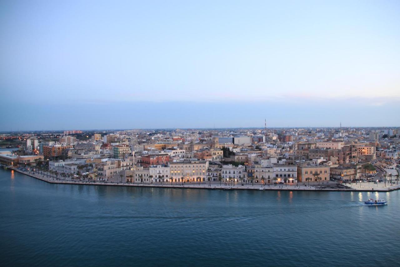 Palazzo Pinto B&B Brindisi Exterior foto